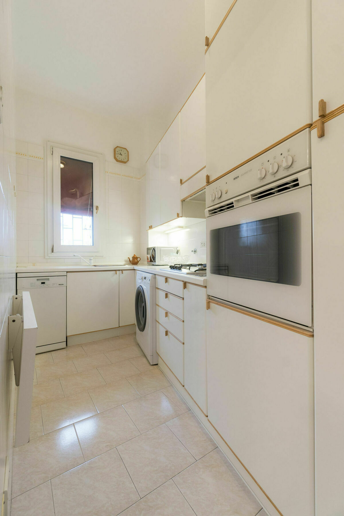 Residence Railway By Studio Vita Болонья Экстерьер фото